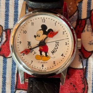 Early 1970’s Mickey Mouse 17 Jewels watch//Works perfectly